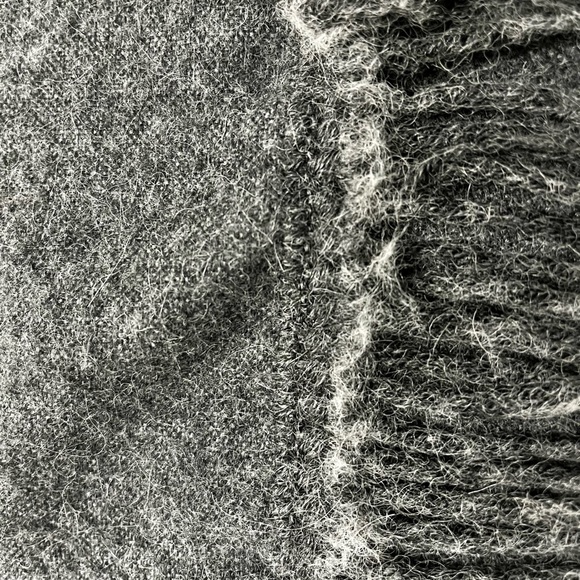 Baby alpaca cape/pancho, medium weight & warm - Picture 6 of 9